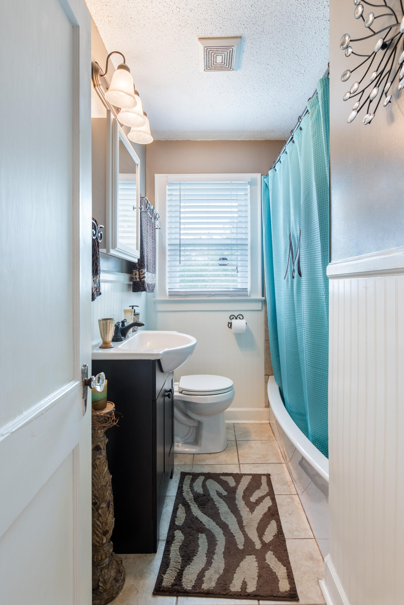 1734 John Ross Road Chattanooga, TN 37412 - Photo 13 of 13 Bathroom 1
