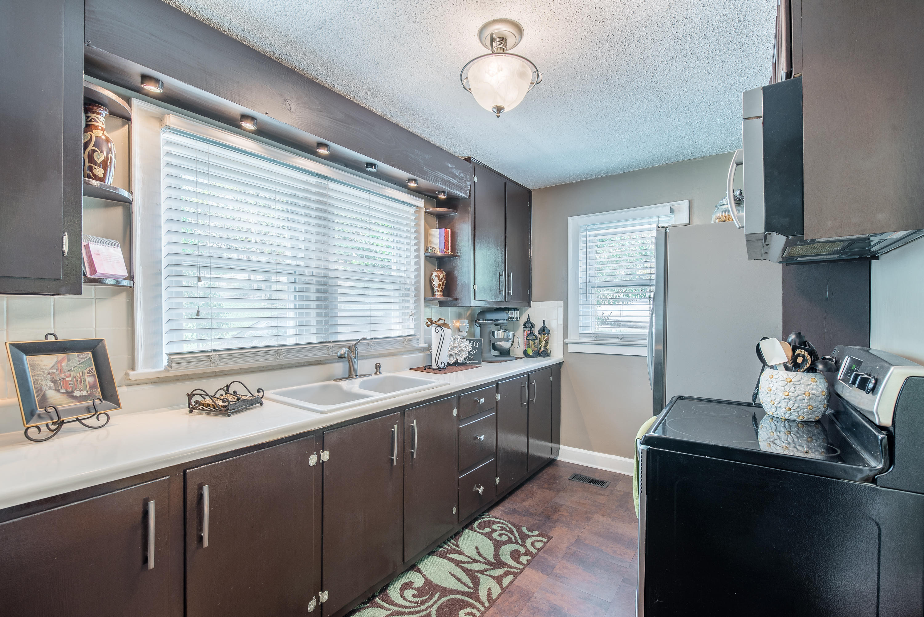 1734 John Ross Road Chattanooga, TN 37412 - Photo 9 of 13 Kitchen