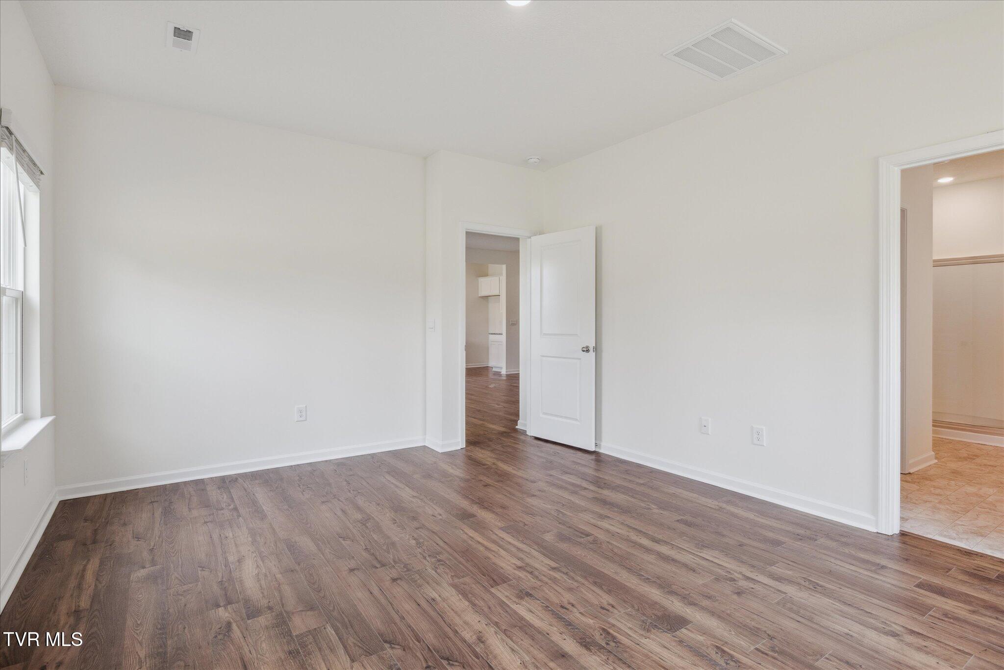 567 Fieldcrest Road Blountville, TN 37617 - Photo 9 of 21 10-IMG_0006