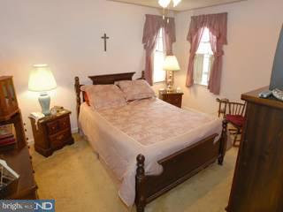 31 Rockwood Road Newtown Square, PA 19073 - Photo 5 of 6