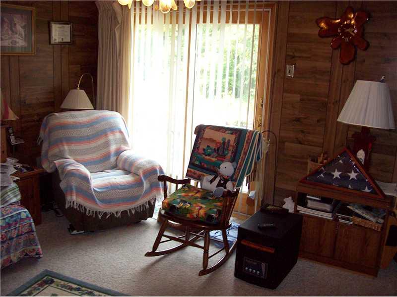 356 Breakiron Road Connellsville, PA 15425 - Photo 3 of 15 Living Room.