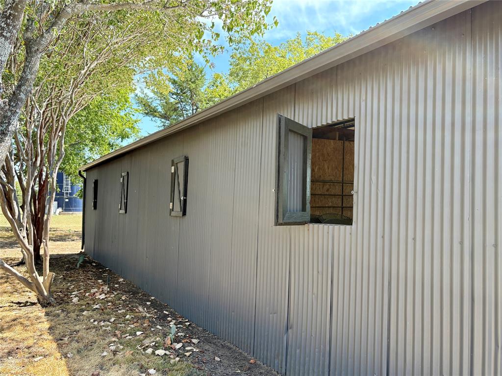 5790 Dripping Spring Road Sherman, TX 75090 - Photo 14 of 40 Gallery Image 14
