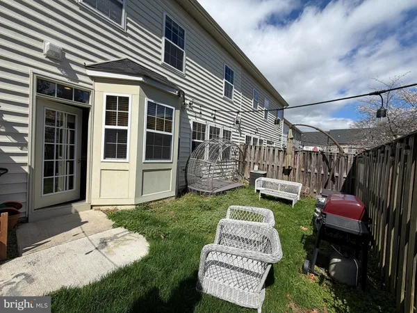 $2,300 | 308 Quinton Oaks Circle, Stephens City, VA 22655