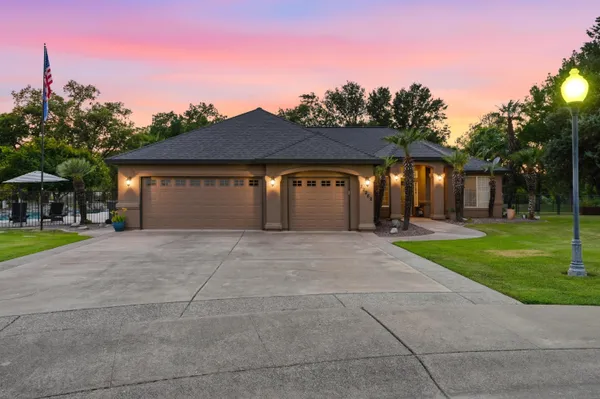 $675,000 | 22262 Golftime Drive, Palo Cedro, CA 96073