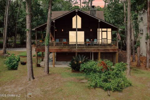 $579,000 | 112 Dogwood Lane, Pass Christian, MS 39571