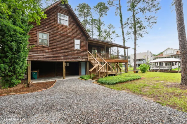 $579,000 | 112 Dogwood Lane, Pass Christian, MS 39571