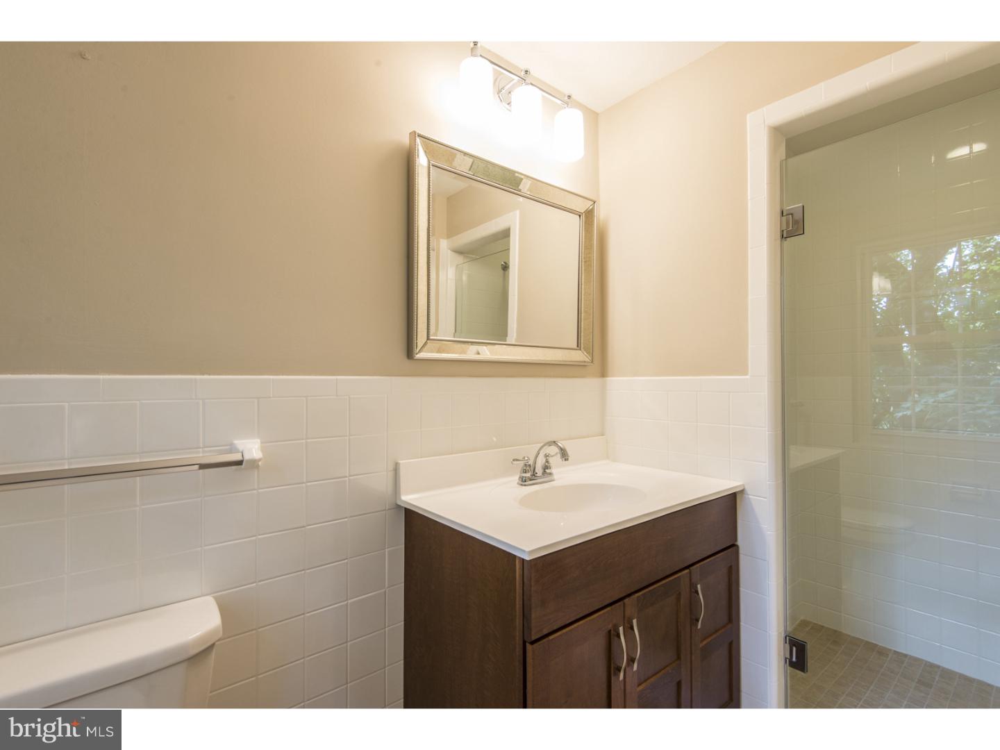 124 Jolind Road Paoli, PA 19301 - Photo 15 of 25 Bathroom