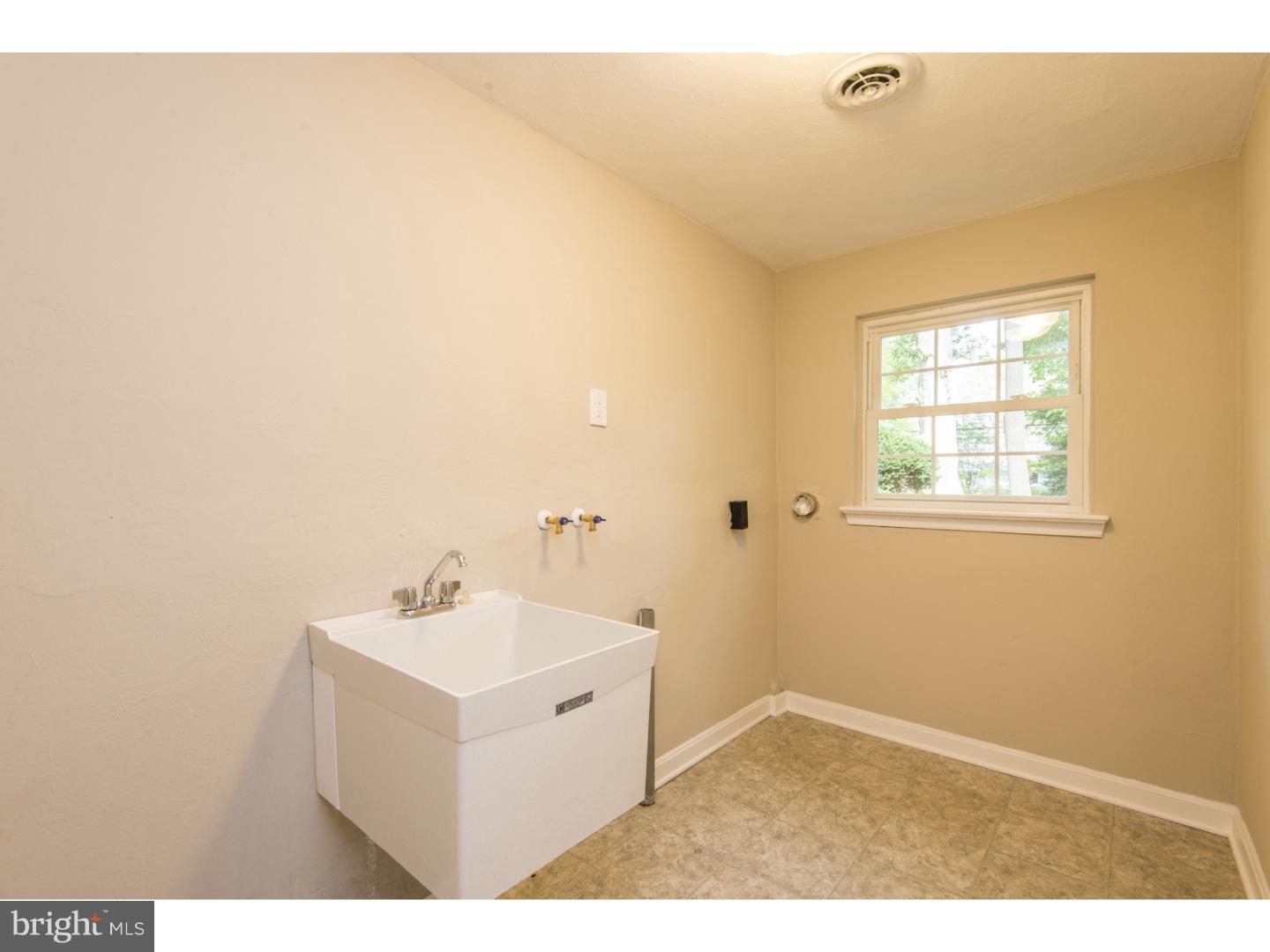 124 Jolind Road Paoli, PA 19301 - Photo 25 of 25 Laundry Room