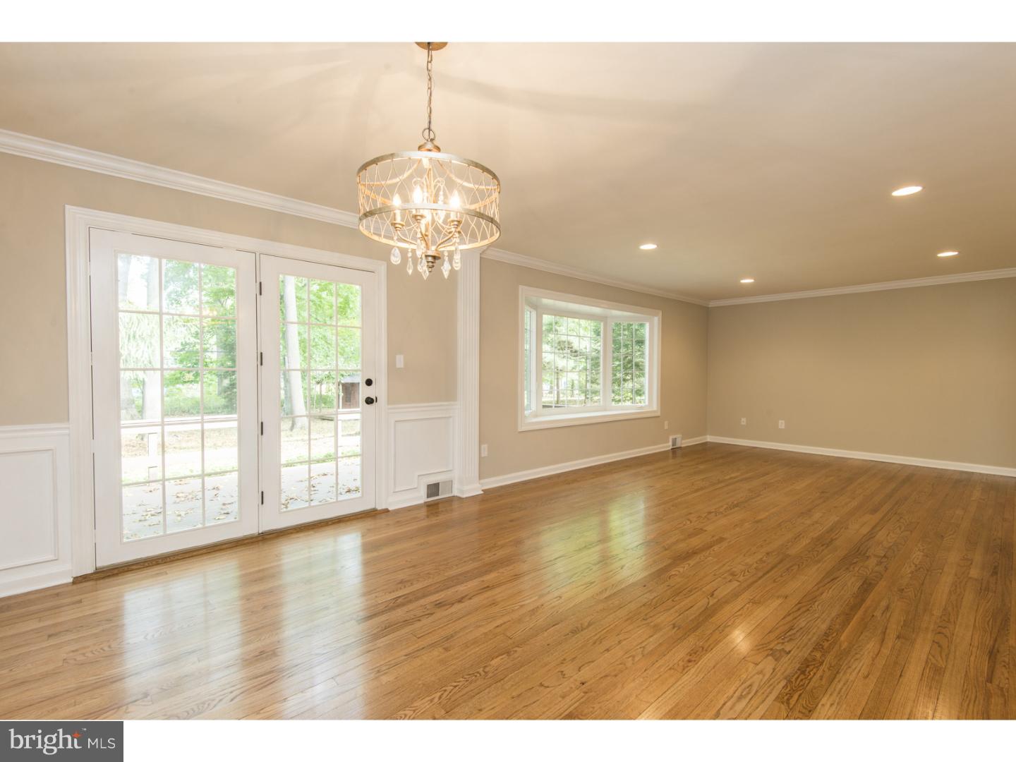 124 Jolind Road Paoli, PA 19301 - Photo 8 of 25 Dining Room