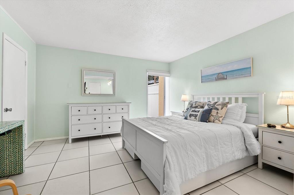 5955 Midnight Pass Road, Unit 4E Sarasota, FL 34242 - Photo 28 of 59 Gallery Image 28