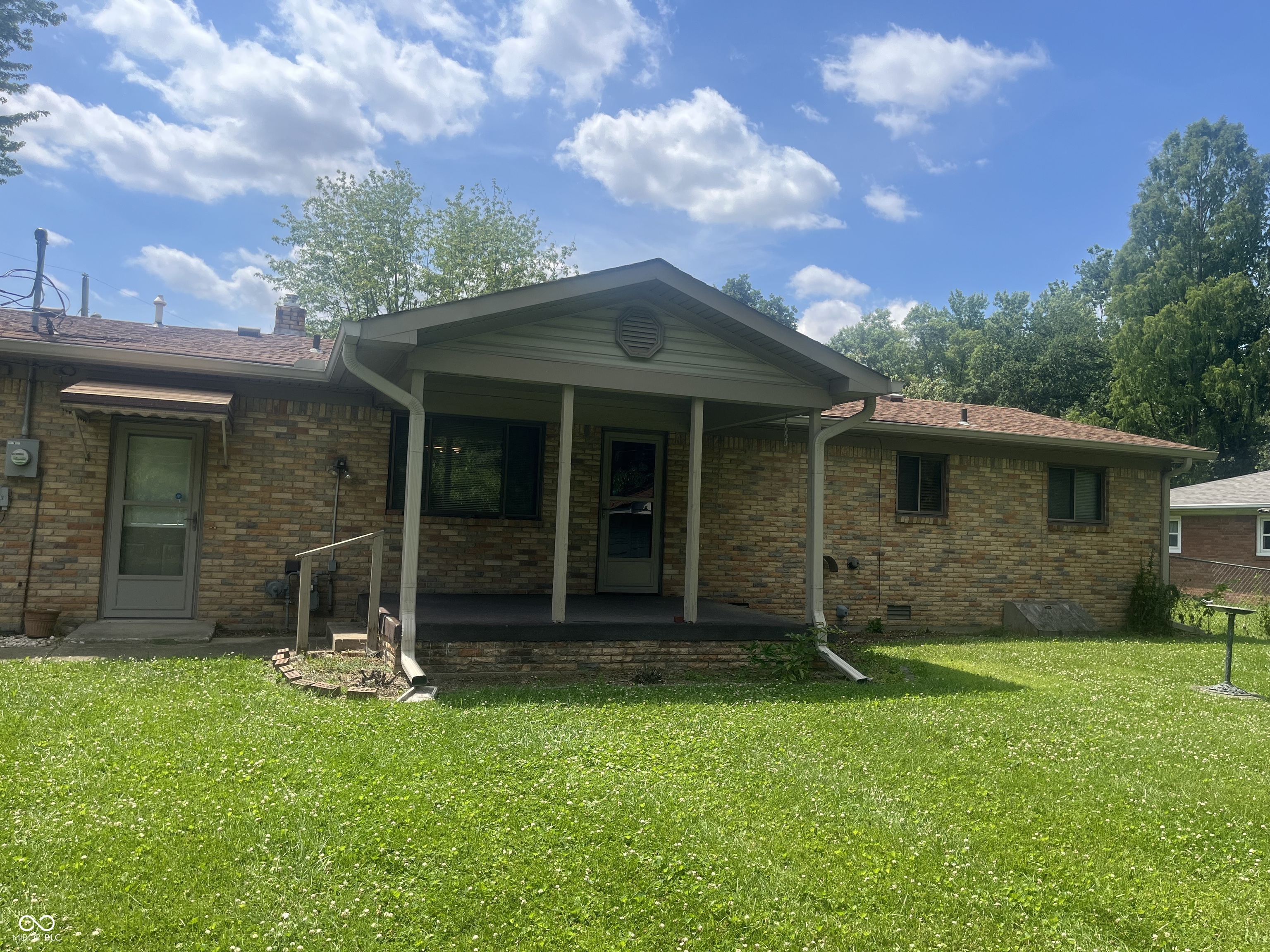 4221 Solun Road Indianapolis, IN 46221 - Photo 12 of 14