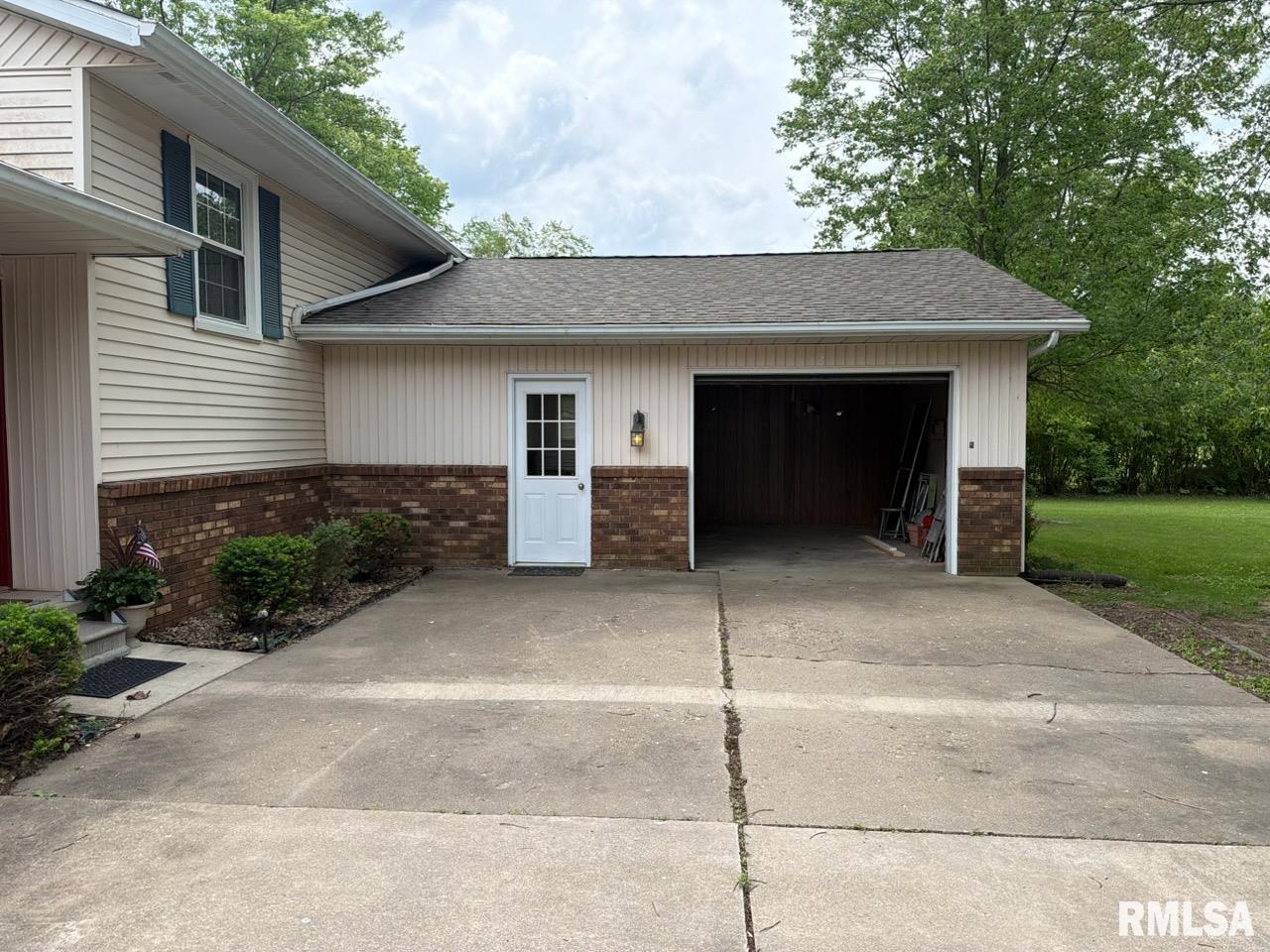 23397 North Taylor Road Canton, IL 61520 - Photo 65 of 74