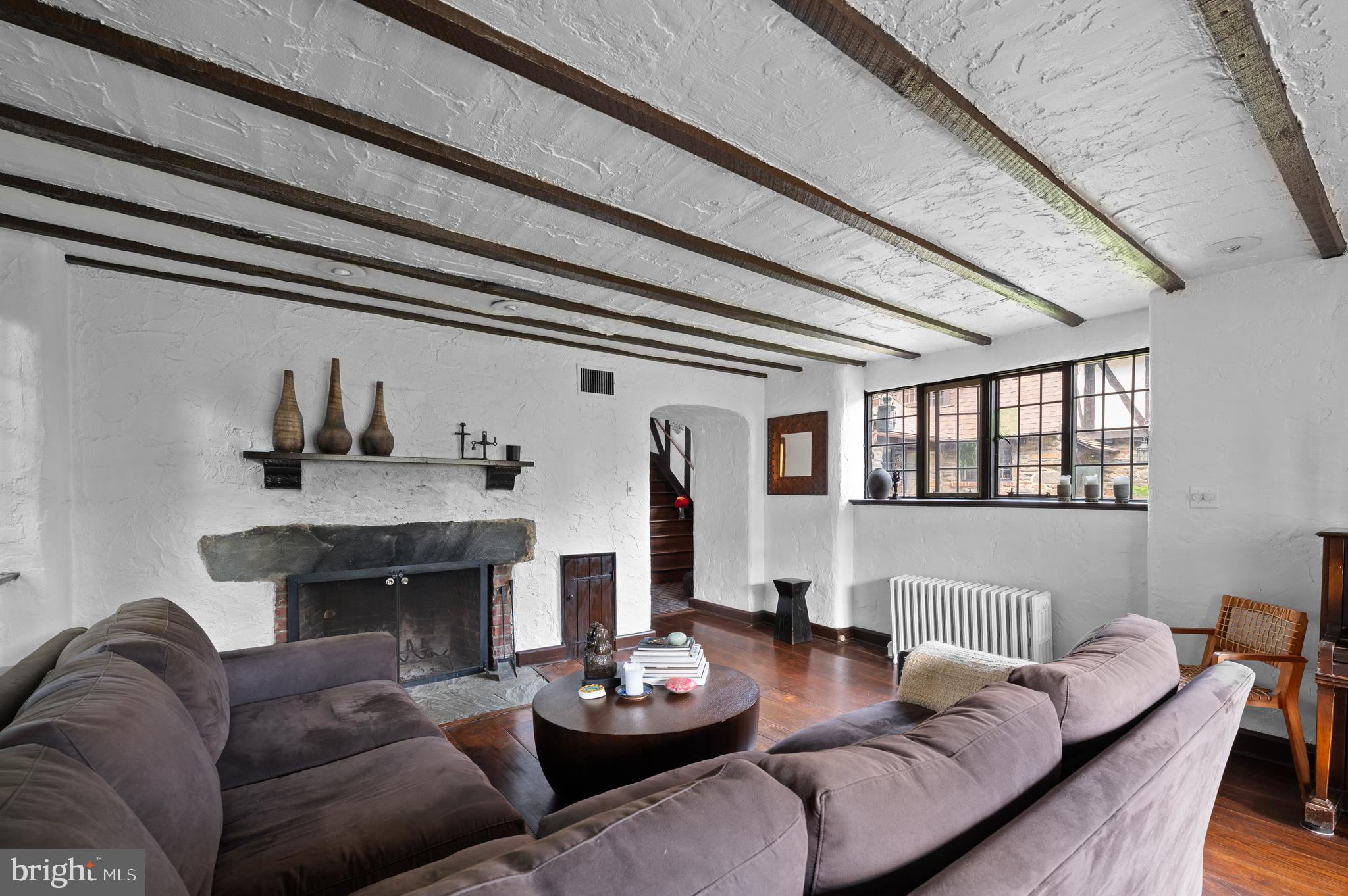 419 Arthurs Round Table Wynnewood, PA 19096 - Photo 11 of 51