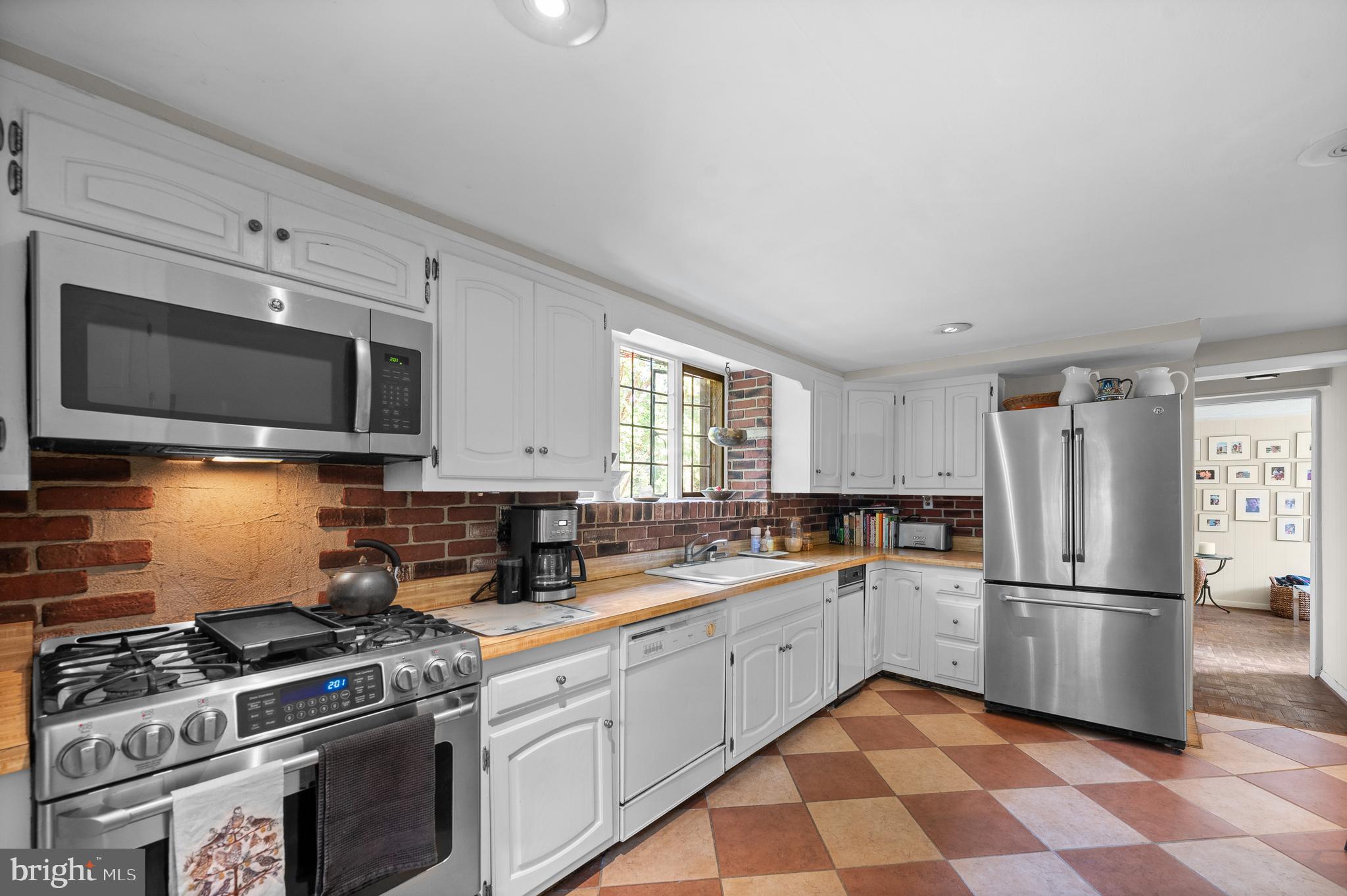 419 Arthurs Round Table Wynnewood, PA 19096 - Photo 18 of 51