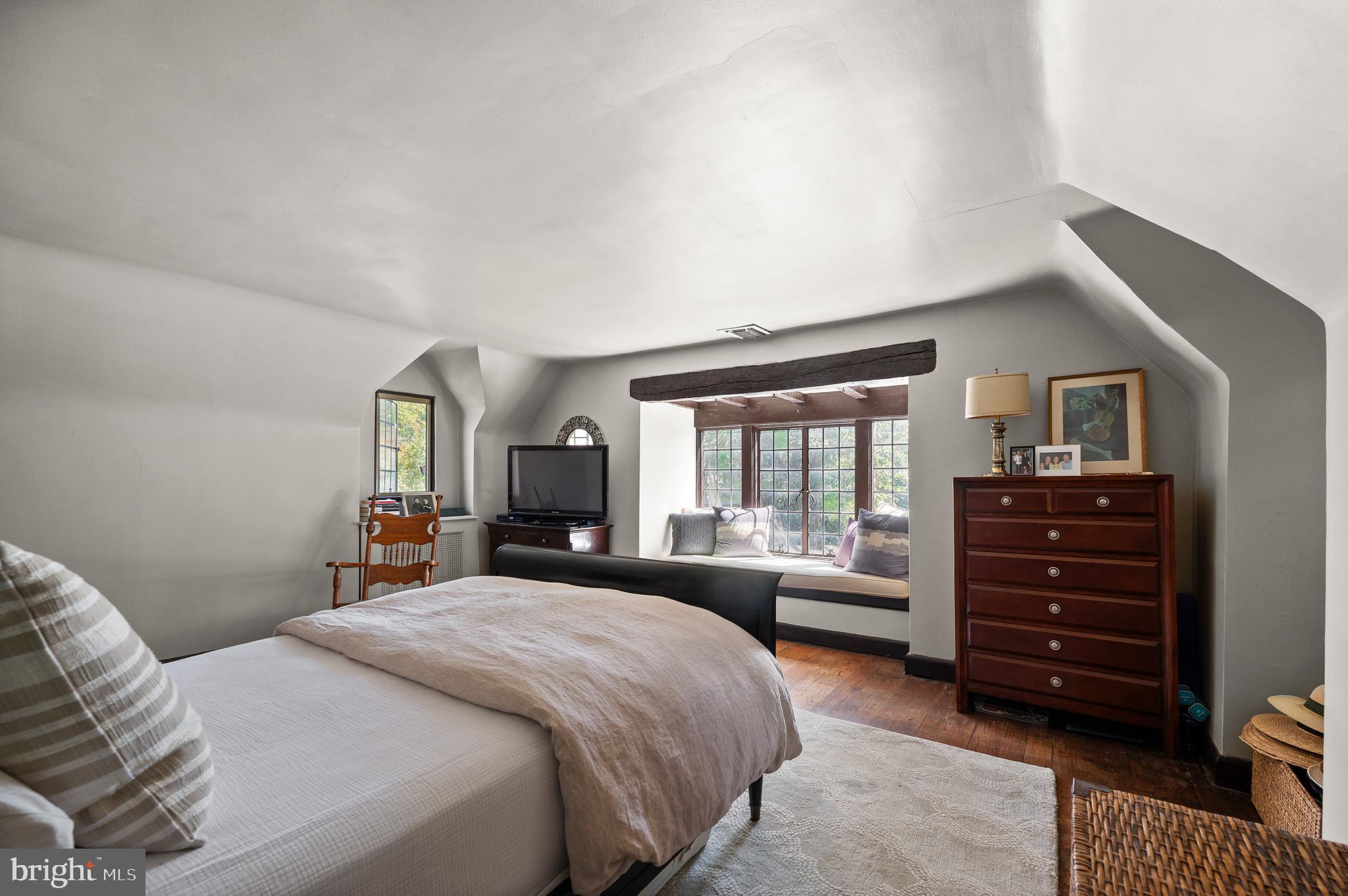 419 Arthurs Round Table Wynnewood, PA 19096 - Photo 25 of 51