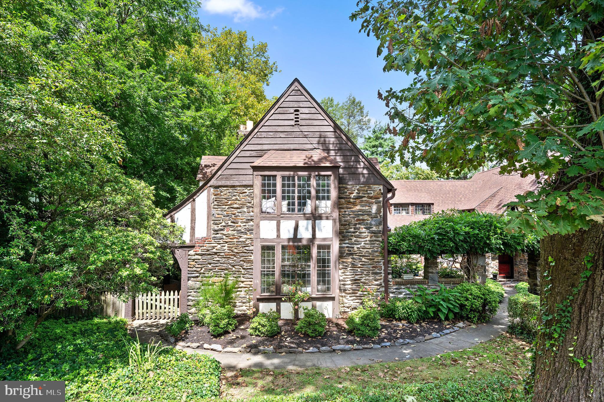 419 Arthurs Round Table Wynnewood, PA 19096 - Photo 36 of 51