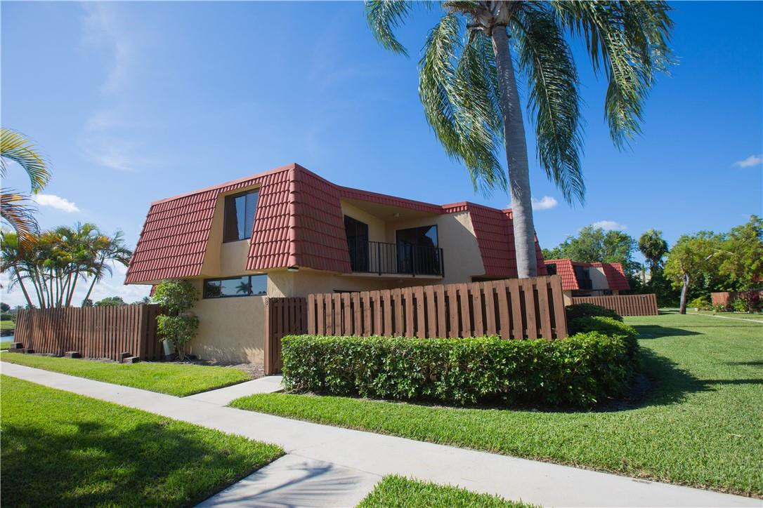 8392 Trent Court, Unit B Boca Raton, FL 33433 - Photo 1 of 23 Photo 1
