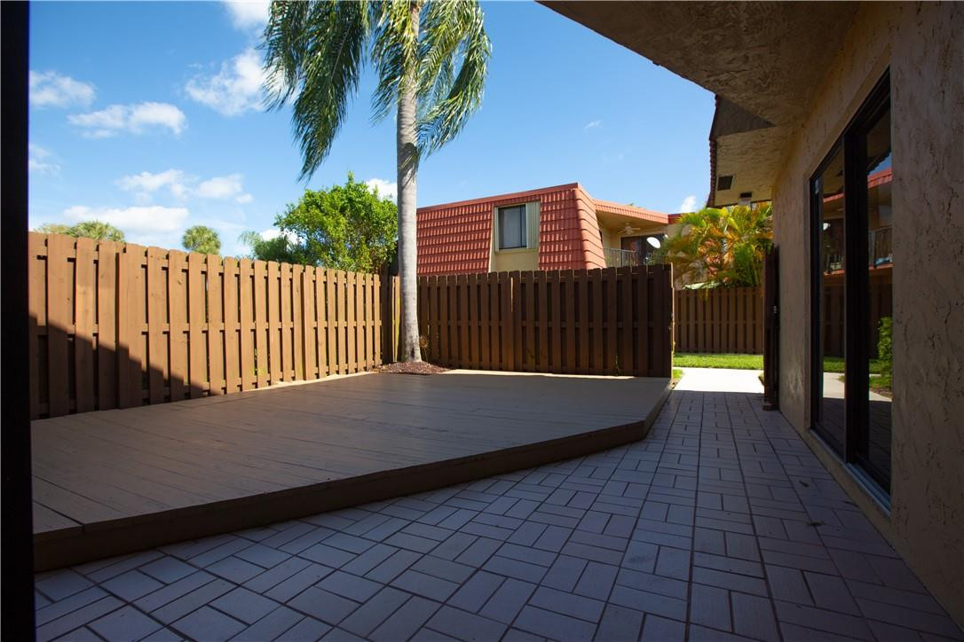 8392 Trent Court, Unit B Boca Raton, FL 33433 - Photo 5 of 23 Spacious and Private Courtyard Entrance