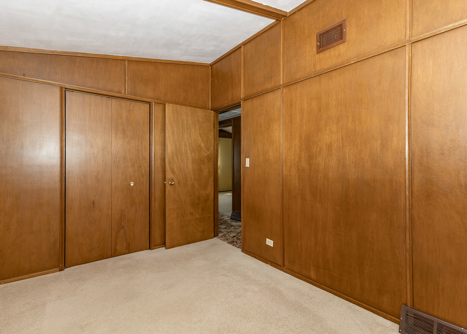 420 Margaret Street Atkinson, IL 61235 - Photo 22 of 26 a view of a small space