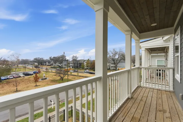 $789,900 | 710 A 47th Avenue North, Nashville, TN 37209