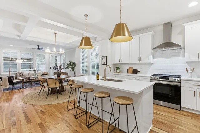 $789,900 | 710 A 47th Avenue North, Nashville, TN 37209