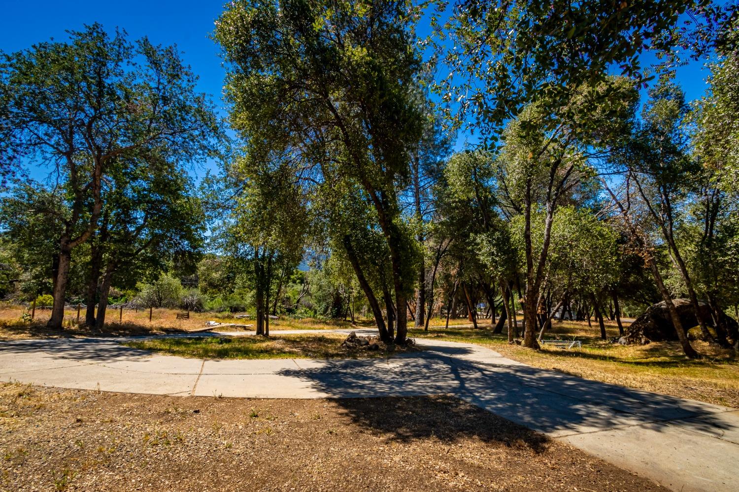 51675 Coyote Rdg Road Oakhurst, CA 93644 - Photo 32 of 41 Gallery Image 32