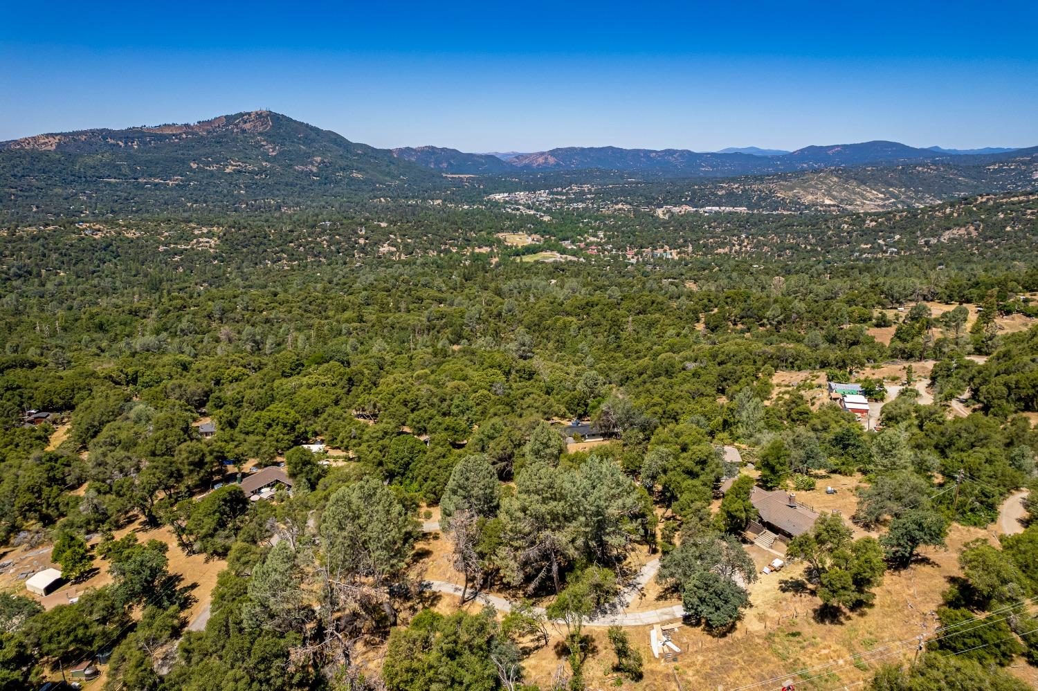 51675 Coyote Rdg Road Oakhurst, CA 93644 - Photo 36 of 41 Gallery Image 36