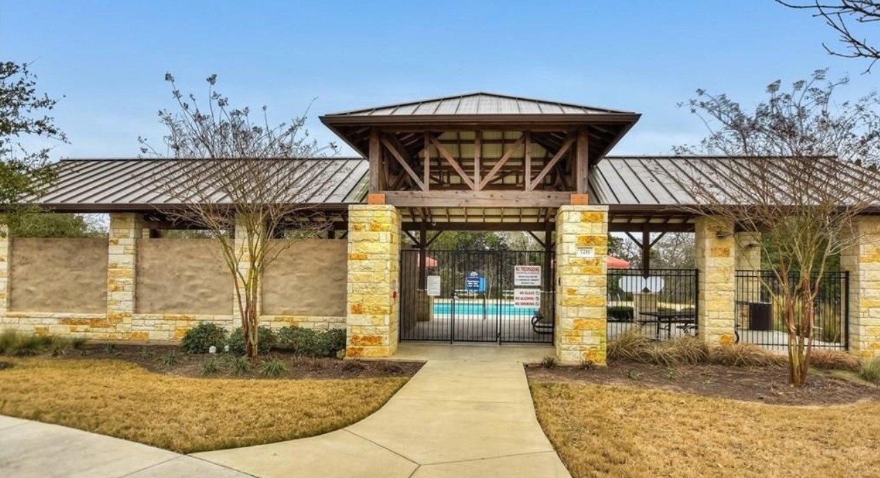7509 Colina Vista Loop, Unit A Austin, TX 78750 - Photo 25 of 28 HOA Community and Pool