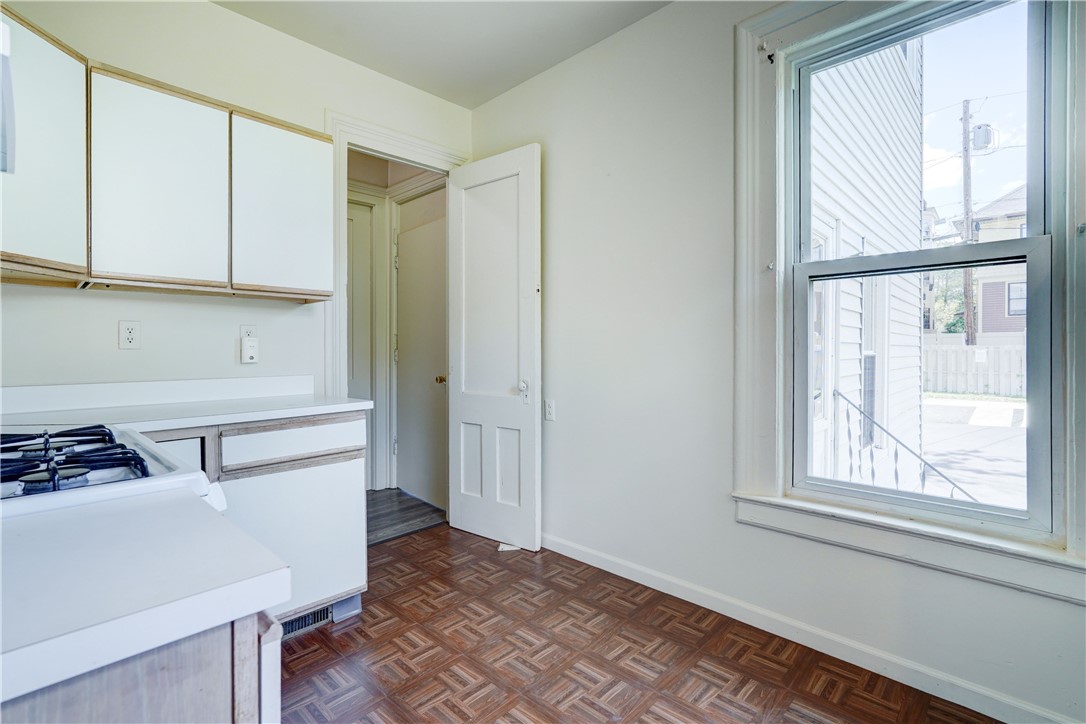 14 Vick Park B Rochester, NY 14607 - Photo 27 of 36
