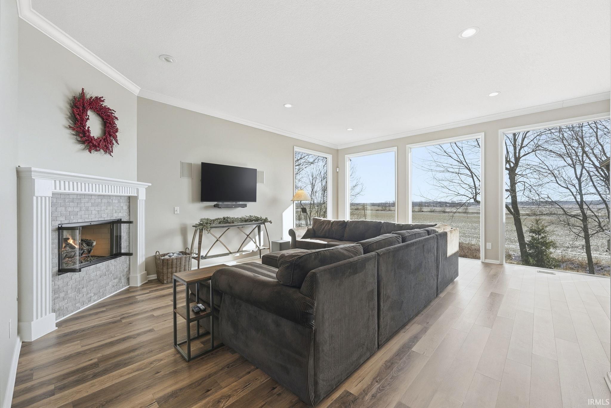 10401 Woodland Ridge West Fort Wayne, IN 46804 - Photo 4 of 35