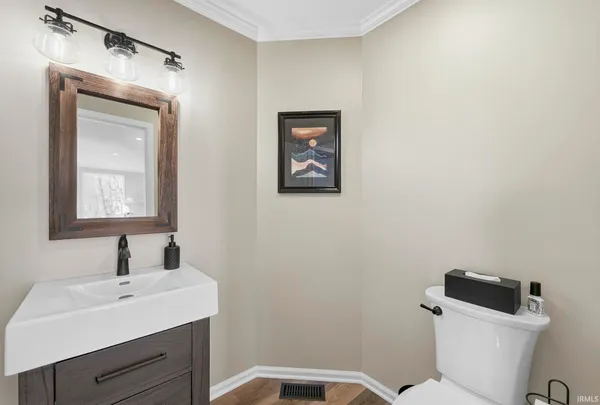 $499,900 | 10401 Woodland Ridge West, Fort Wayne, IN 46804