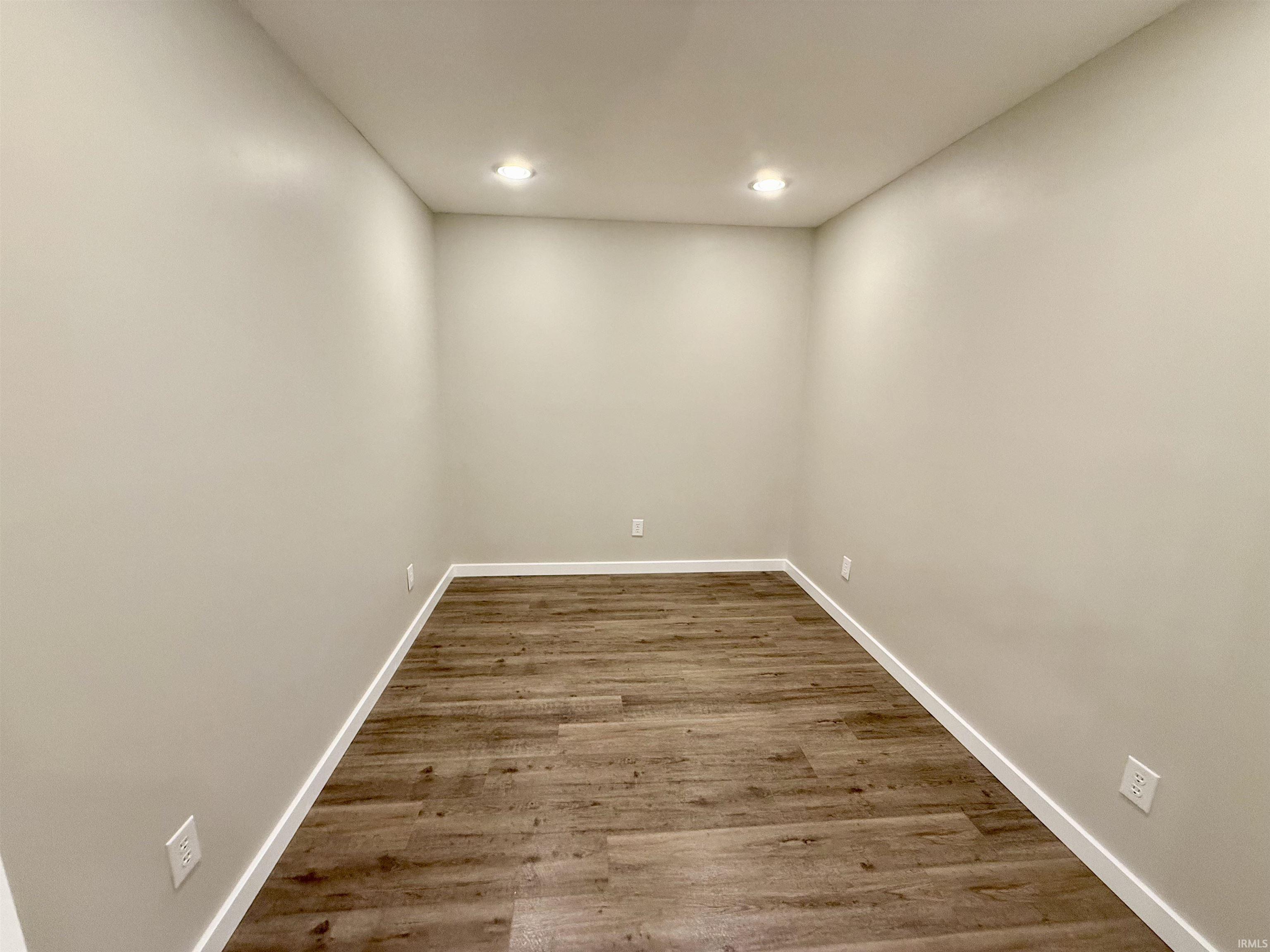 106 Creek Side Drive Bedford, IN 47421 - Photo 22 of 36