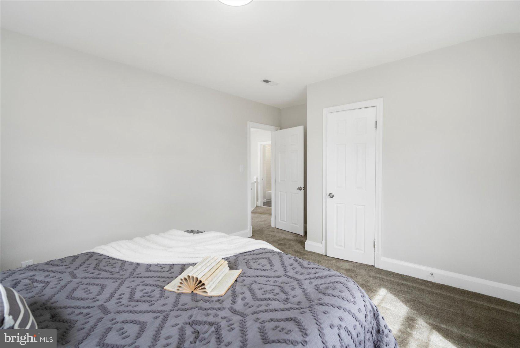 628 Aldershot Road Baltimore, MD 21229 - Photo 19 of 33