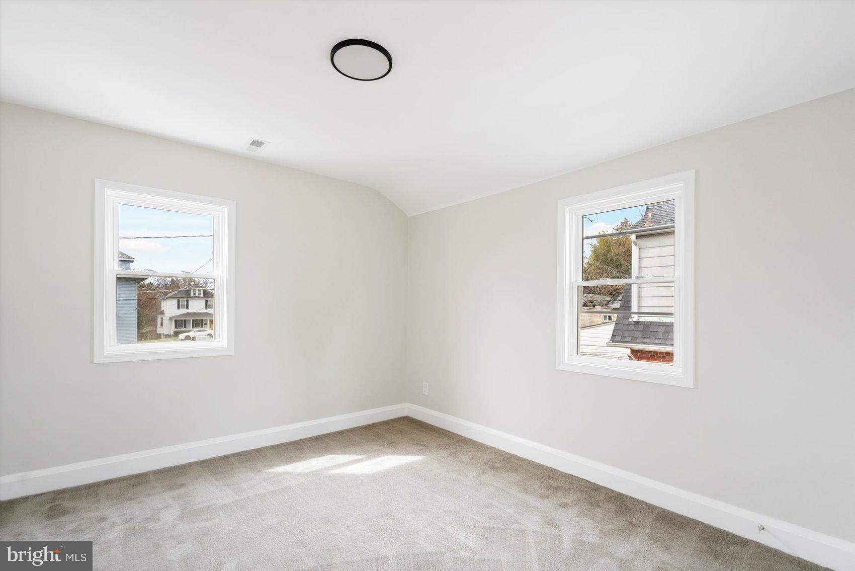 628 Aldershot Road Baltimore, MD 21229 - Photo 23 of 33