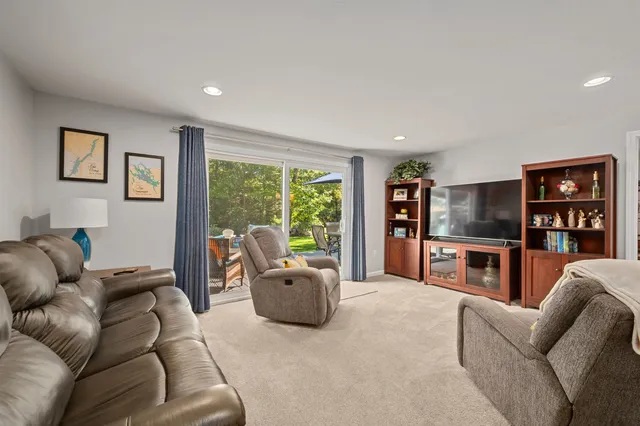 $925,000 | 53 Drummer Trail, Laconia, NH 03246