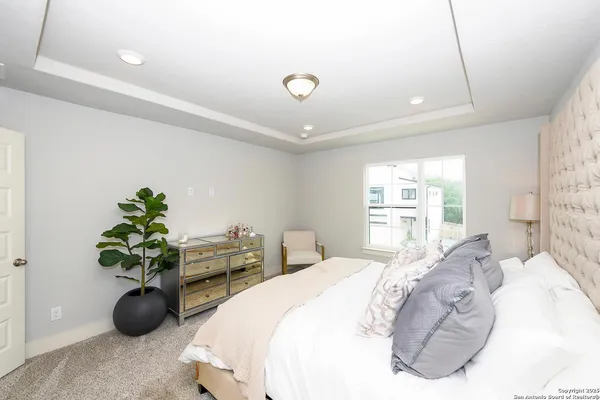 $2,450 | 16011 Babcock Road, Unit 13, San Antonio, TX 78255