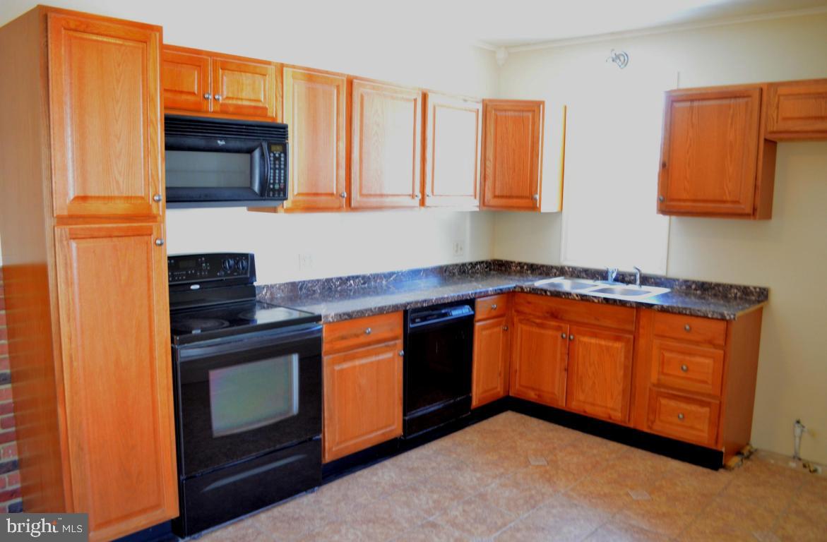 1303 Sandhill Road Lebanon, PA 17046 - Photo 6 of 15 Gallery Image 6