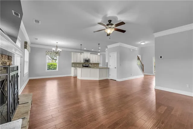 $2,799 | 304 Red Cap Circle, Jefferson, GA 30549