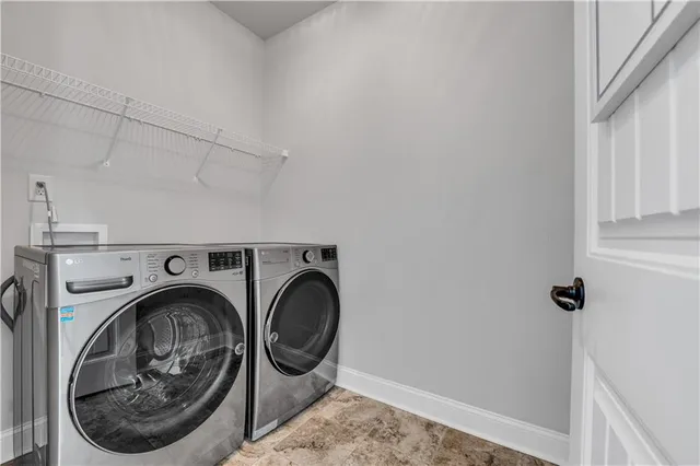 $2,799 | 304 Red Cap Circle, Jefferson, GA 30549