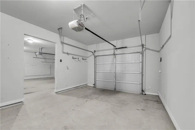 $2,799 | 304 Red Cap Circle, Jefferson, GA 30549