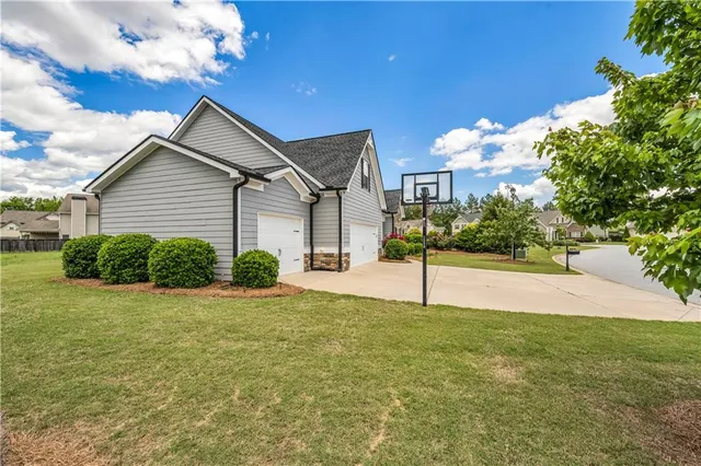 $2,799 | 304 Red Cap Circle, Jefferson, GA 30549