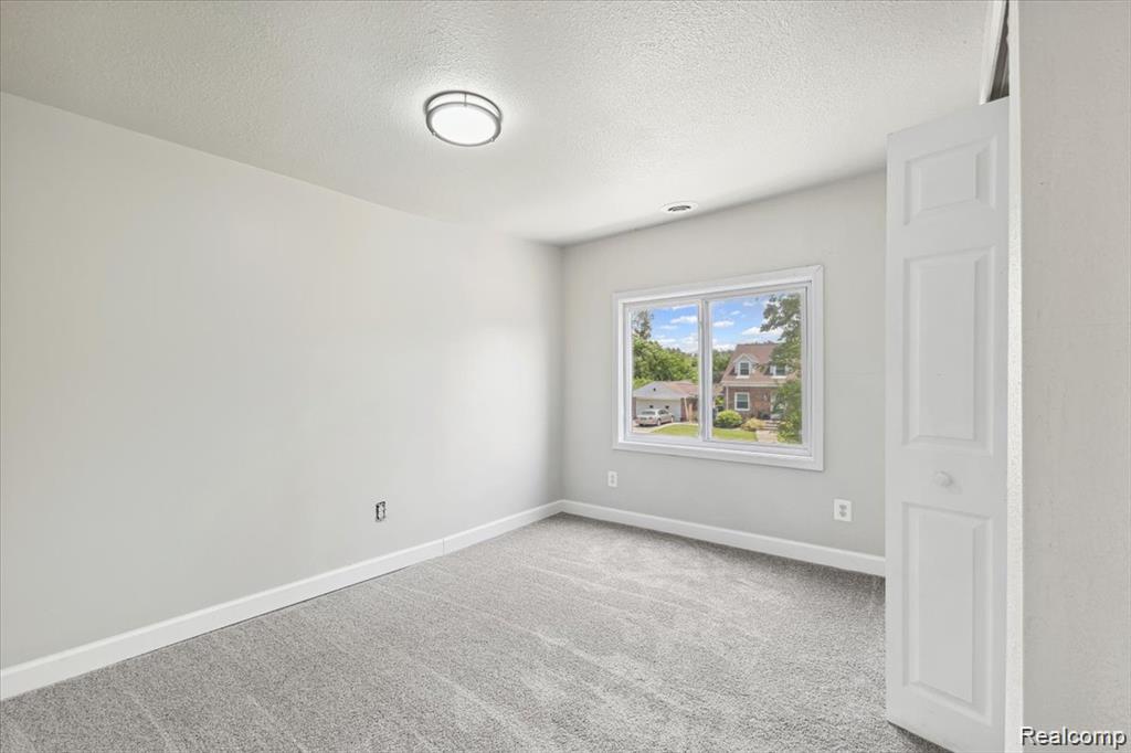 3140 Moore Street Inkster, MI 48141 - Photo 7 of 18 GetMedia (4).jpg