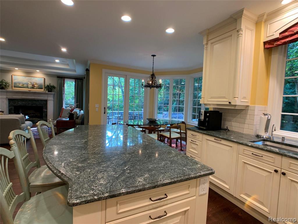 30246 Inkster Road Franklin, MI 48025 - Photo 33 of 53