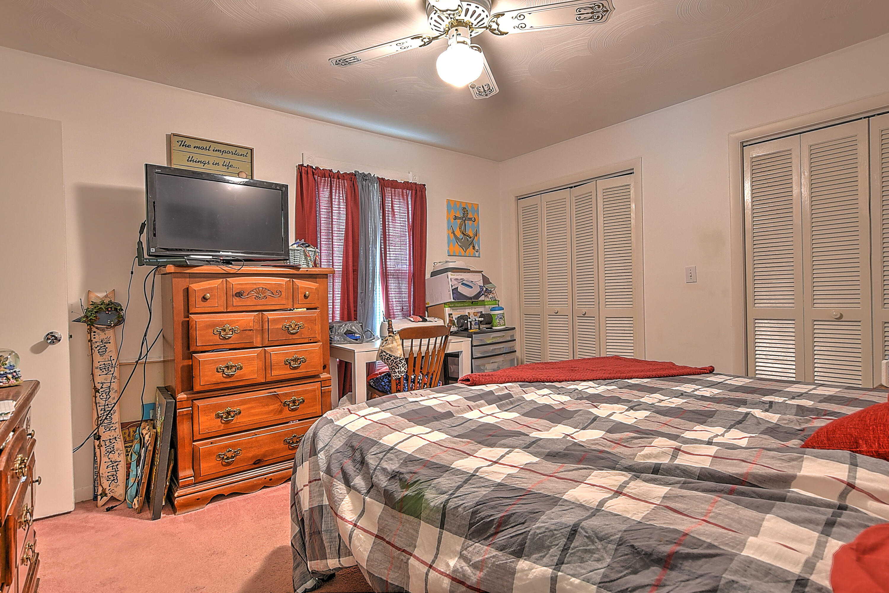 472 Pleasant Grove Road Bluff City, TN 37618 - Photo 14 of 31 472 Pleasant Grove-22