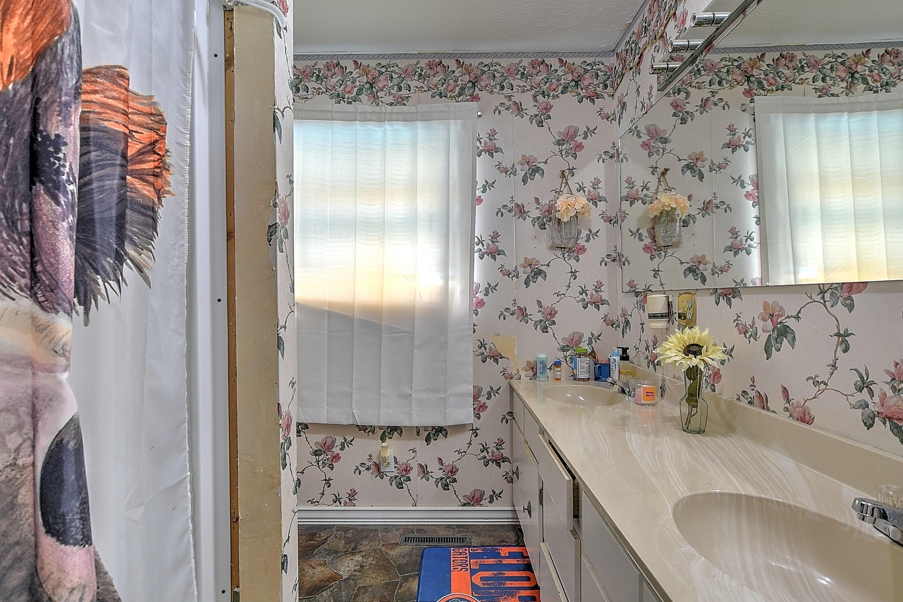 472 Pleasant Grove Road Bluff City, TN 37618 - Photo 15 of 31 472 Pleasant Grove-23