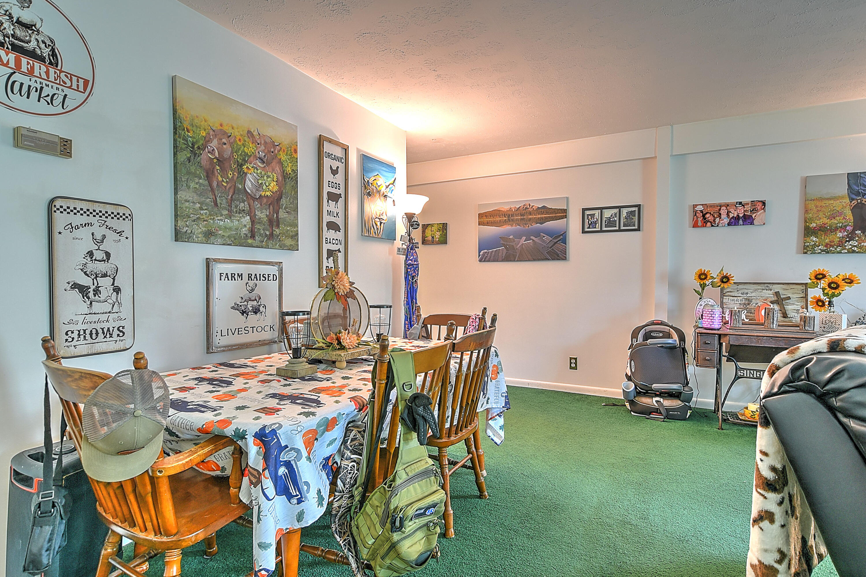 472 Pleasant Grove Road Bluff City, TN 37618 - Photo 16 of 31 472 Pleasant Grove-24