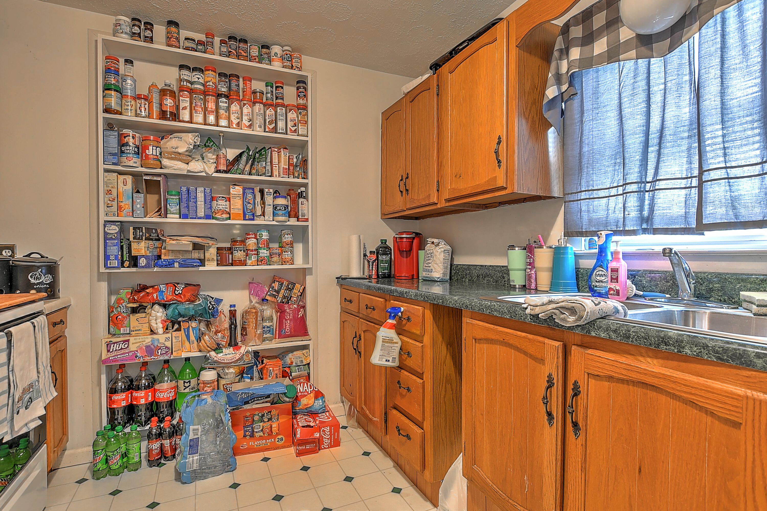 472 Pleasant Grove Road Bluff City, TN 37618 - Photo 17 of 31 472 Pleasant Grove-25