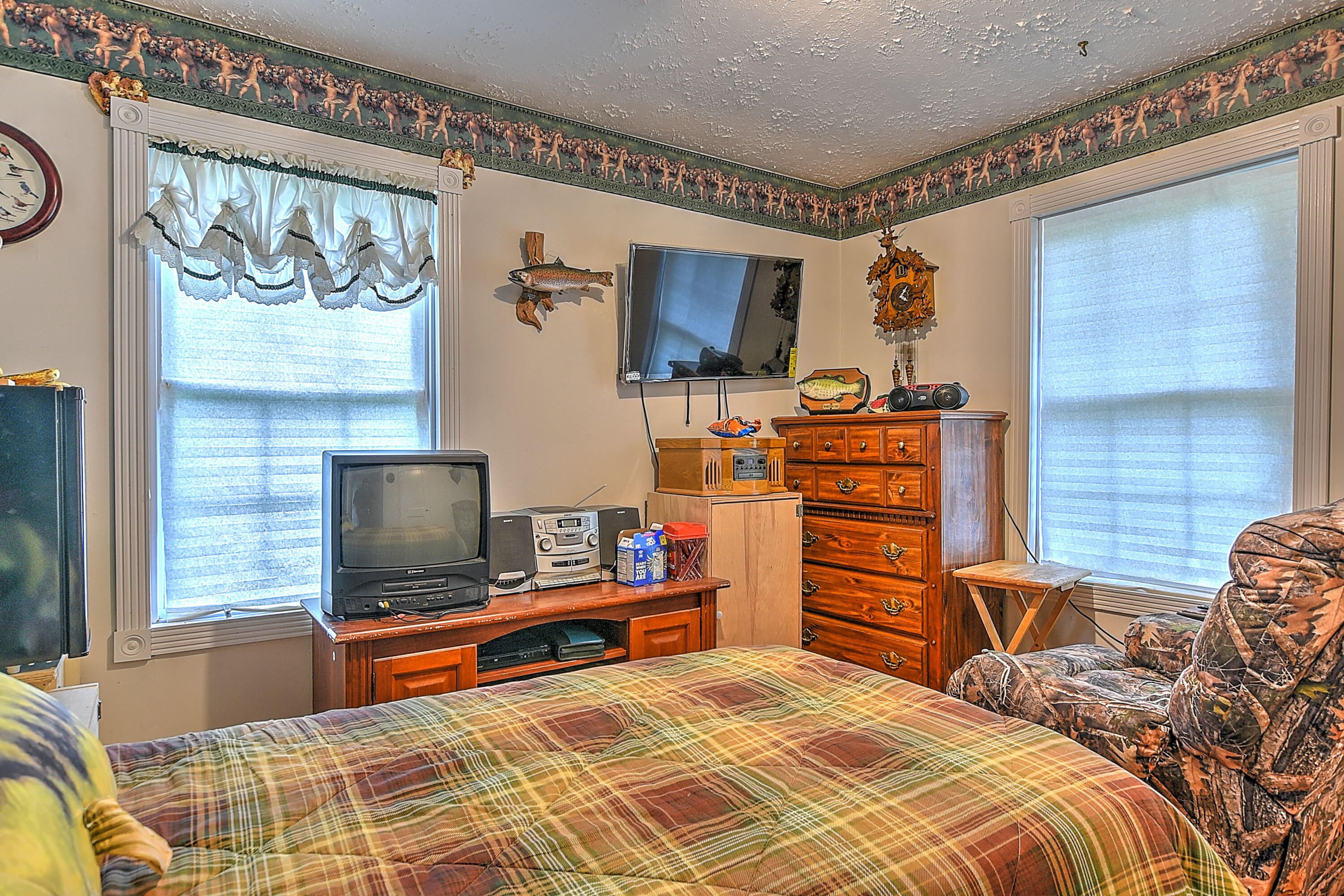 472 Pleasant Grove Road Bluff City, TN 37618 - Photo 19 of 31 472 Pleasant Grove-16