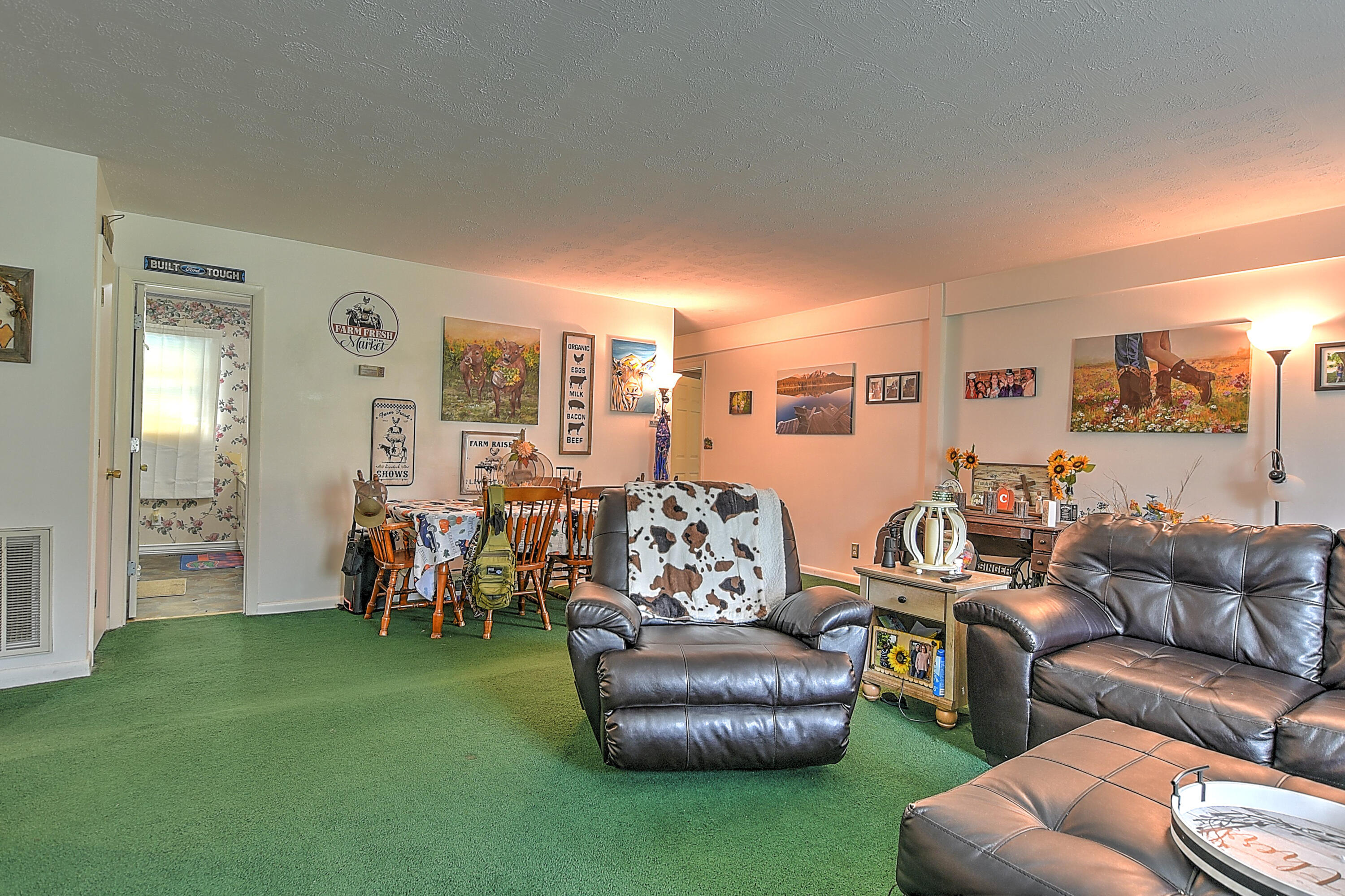 472 Pleasant Grove Road Bluff City, TN 37618 - Photo 10 of 31 472 Pleasant Grove-20