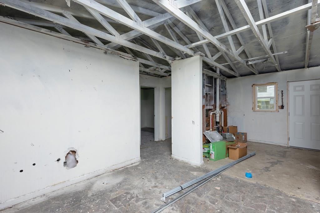 776 Terminal Court Columbus, GA 31906 - Photo 3 of 17 a view of an empty room